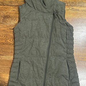 Athleta puffer vest with asymmetrical zipper